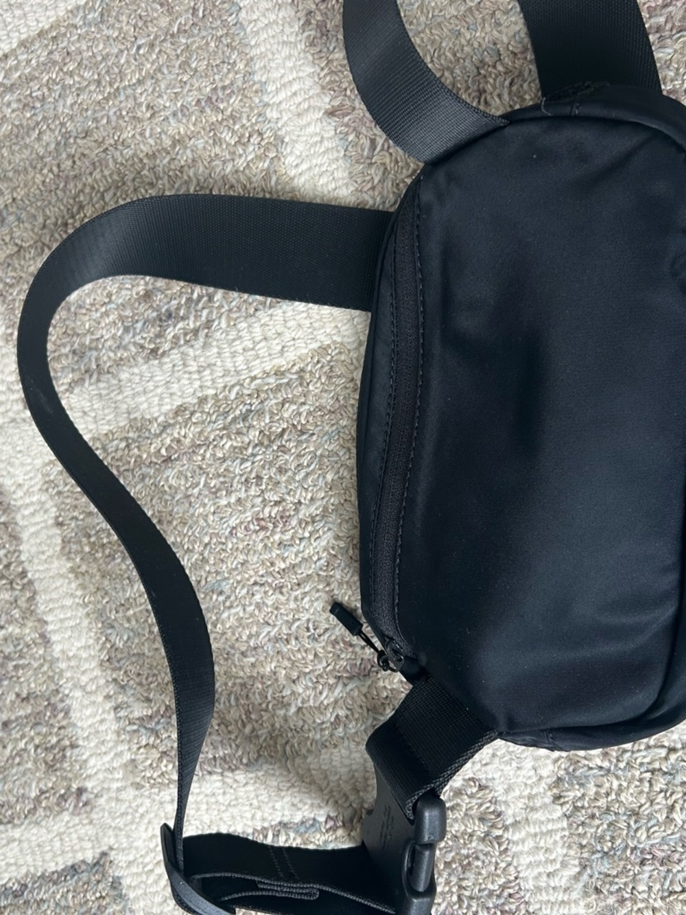 lululemon belt bag - Picture 3 of 4